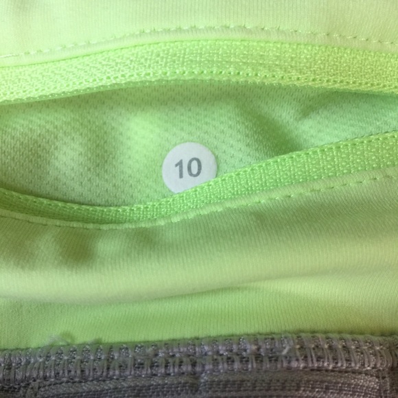 Lululemon Pace Setter skirt size 10 - Picture 2 of 3
